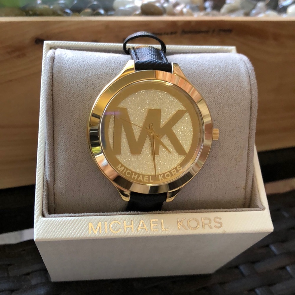SOLD MICHEAL Kors Watch MK2392 $225+Tax Sold